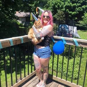 Meet your Posher, Katelyn